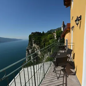 Miralago Hotel
