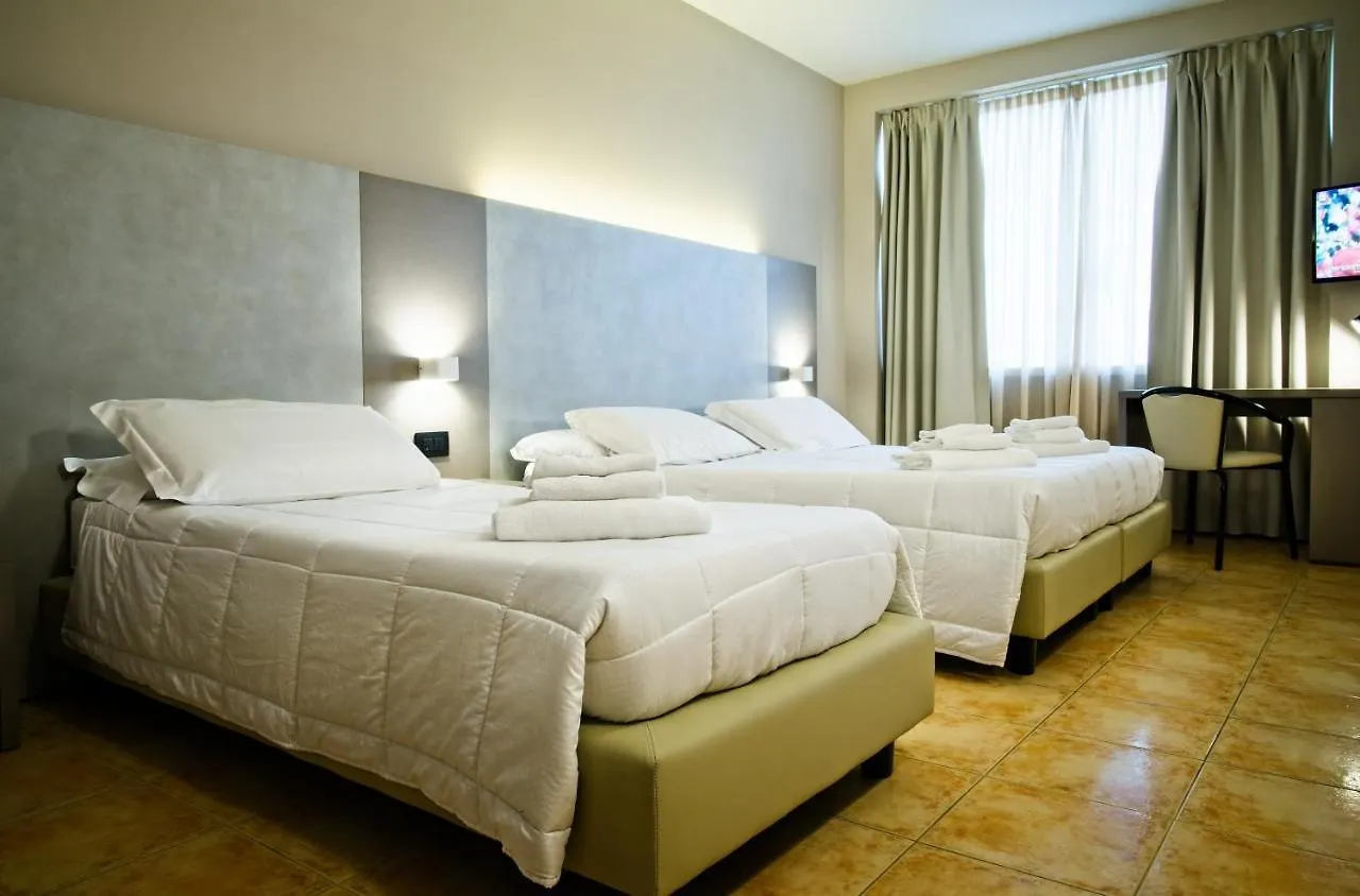 Albergo Papillon Cazzago San Martino Otel